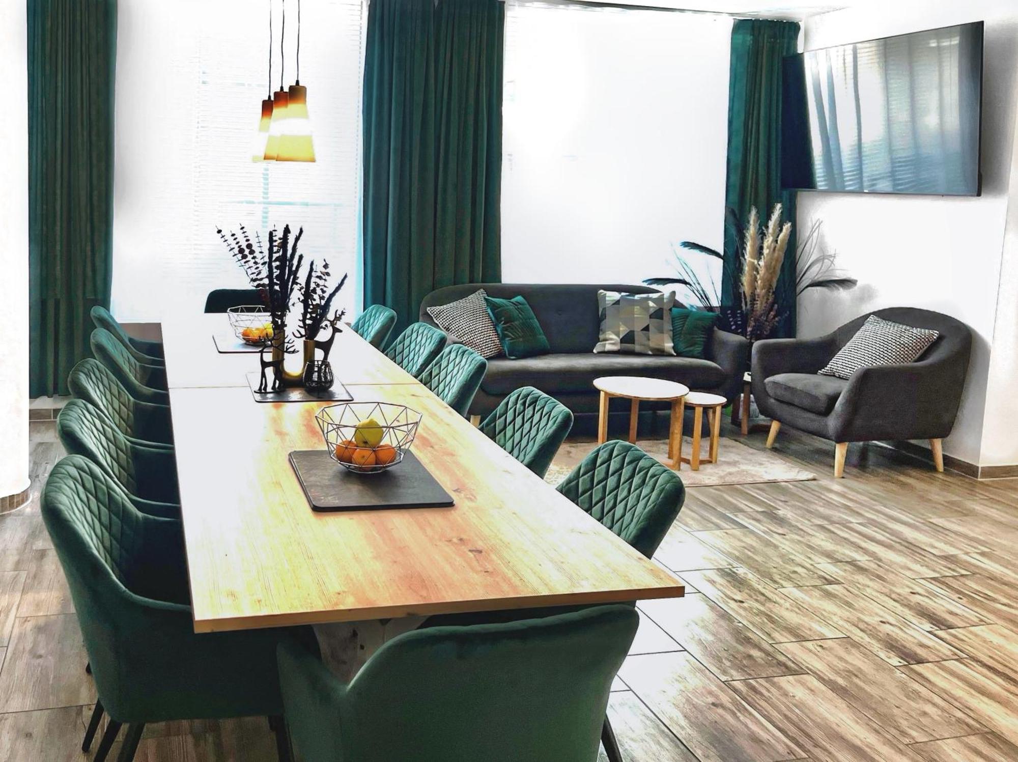 Leni Living - Riesig! Repraesentativ! Ruhig! Apartment *